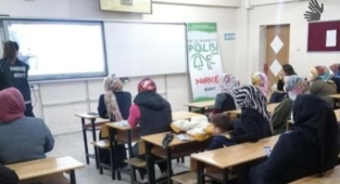 Kadınlara En İyi Narkotik Polisi Anne Eğitimi