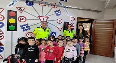Öğrenciler Eğitim Aldılar,Trafik Dedektifi Oldular..!