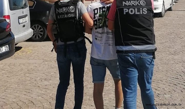 5 Bin 326 Adet Sentetik Ecza Hapı Ele Geçirildi