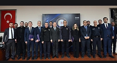 Başarılı Polisler Ödüllendirildi.