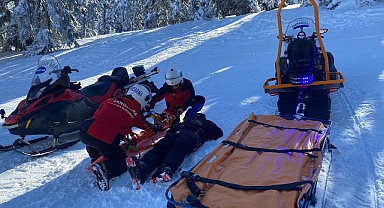 Uludağ’da Mahsur Kalan Vatandaşlara JAK Timi Müdahalesi