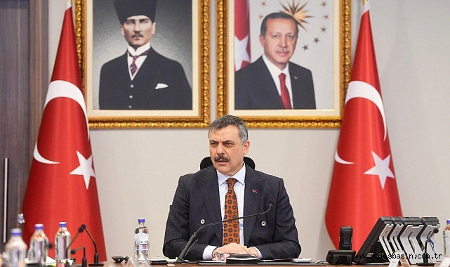 İçişleri Bakanı Mustafa Çiftçi, okullarda güvenlik önlemlerinin artırılmasına yönelik önemli açıklamalarda bulundu.