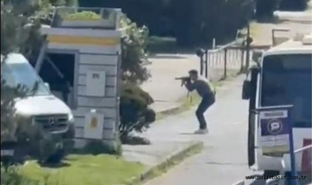 İstanbul’da polise terör saldırısı: 3 saldırgan etkisiz hale getirildi