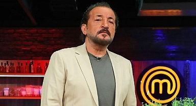 Mehmet Şef'in oğlu Emre Yalçınkaya siyasete girdi, parti rozetini taktı