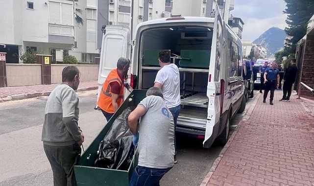 Antalya'da Kazakistan uyruklu kadın evinde ölü bulundu