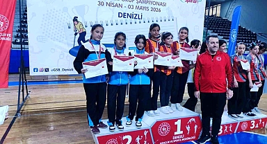 Yunus Emre Ortaokulu 'Floor Curling'de önemli başarı