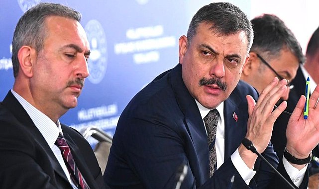 Bakan Çiftçi açıkladı: Türkiye’de yasal kalış hakkına sahip yabancı sayısı belli oldu