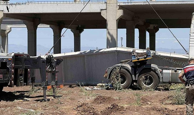 Beton blok altında kalan ikinci işçi, 3 günlük yaşam mücadelesini kaybetti
