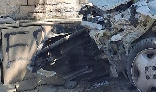 94 yaşındaki sürücü direksiyon hakimiyetini kaybetti: 1 yaralı