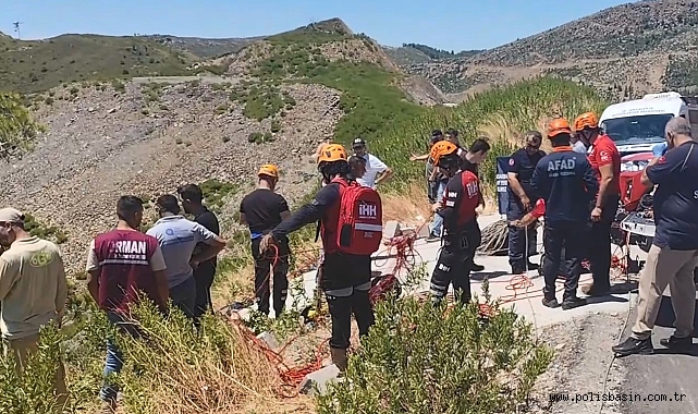 Antalya'da feci kaza: Uçuruma yuvarlanan otomobilde 5 kişi hayatını kaybetti