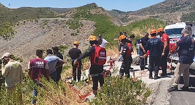 Antalya'da feci kaza: Uçuruma yuvarlanan otomobilde 5 kişi hayatını kaybetti