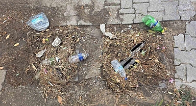 Bandırma’da sağanak sonrası cadde ve sokaklarda su birikintileri oluştu