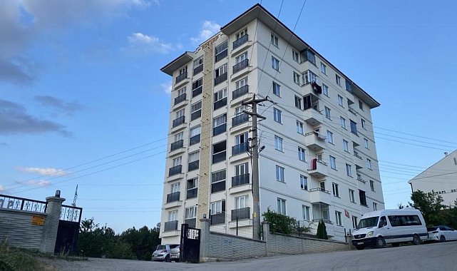 Binanın 7. katından düşen çocuk hayatını kaybetti
