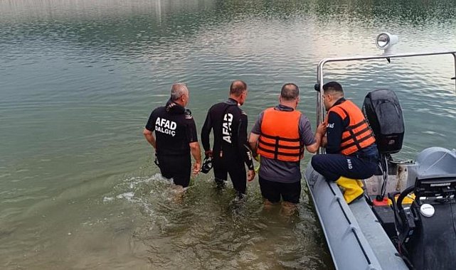 Burdur'da baraja giren genç kayboldu: Ekipler alarma geçti