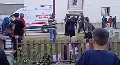 Elazığ’da motosiklet direğe çarptı: 1 yaralı