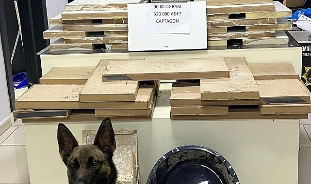 Mersin’de TV ünitelerine gizlenmiş 520 bin uyuşturucu hap ele geçirildi