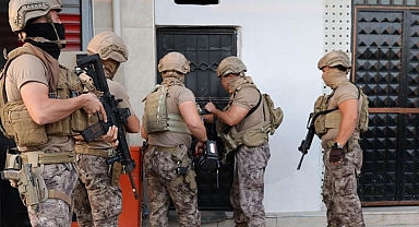 Mersin merkezli yasa dışı bahis operasyonu! Milyarlarca liralık işlem hacmi tespit edildi, çok sayıda gözaltı var