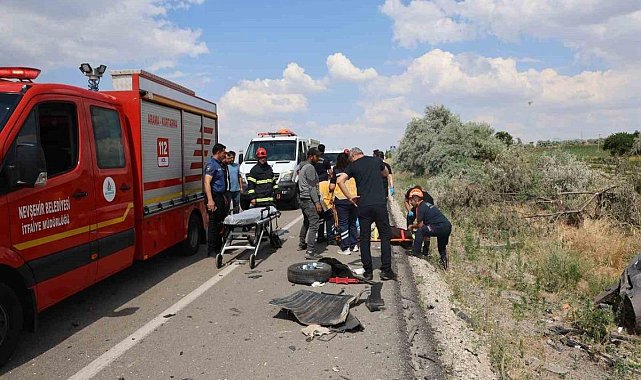 Otomobilin kağıt gibi savrulduğu kazada 4 kişi yaralandı