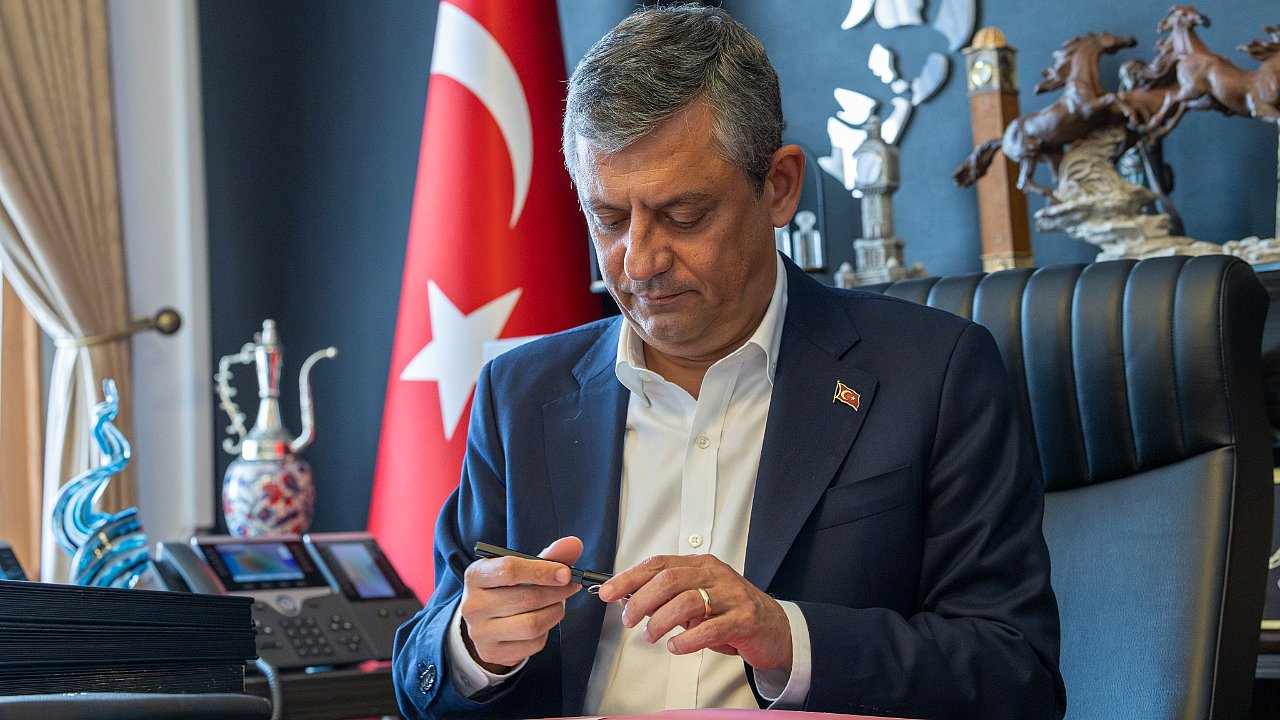 Özgür Özel CHP'den Ayrıldı: YENİ Parti resmen duyuruldu, 91 Vekil Kurucular Arasında