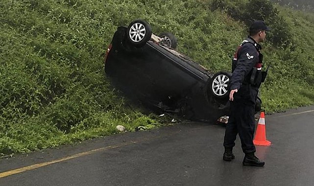Trabzon'da otomobil uçuruma yuvarlandı: 2 Yaralı